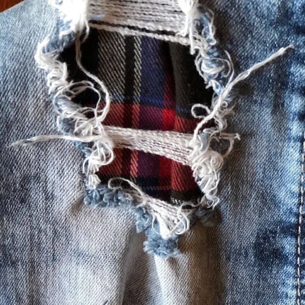 Premier Size 1/2 Distressed Jeans! - Picture 10 of 11
